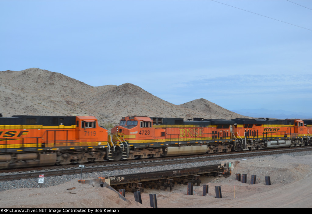 BNSF 4723